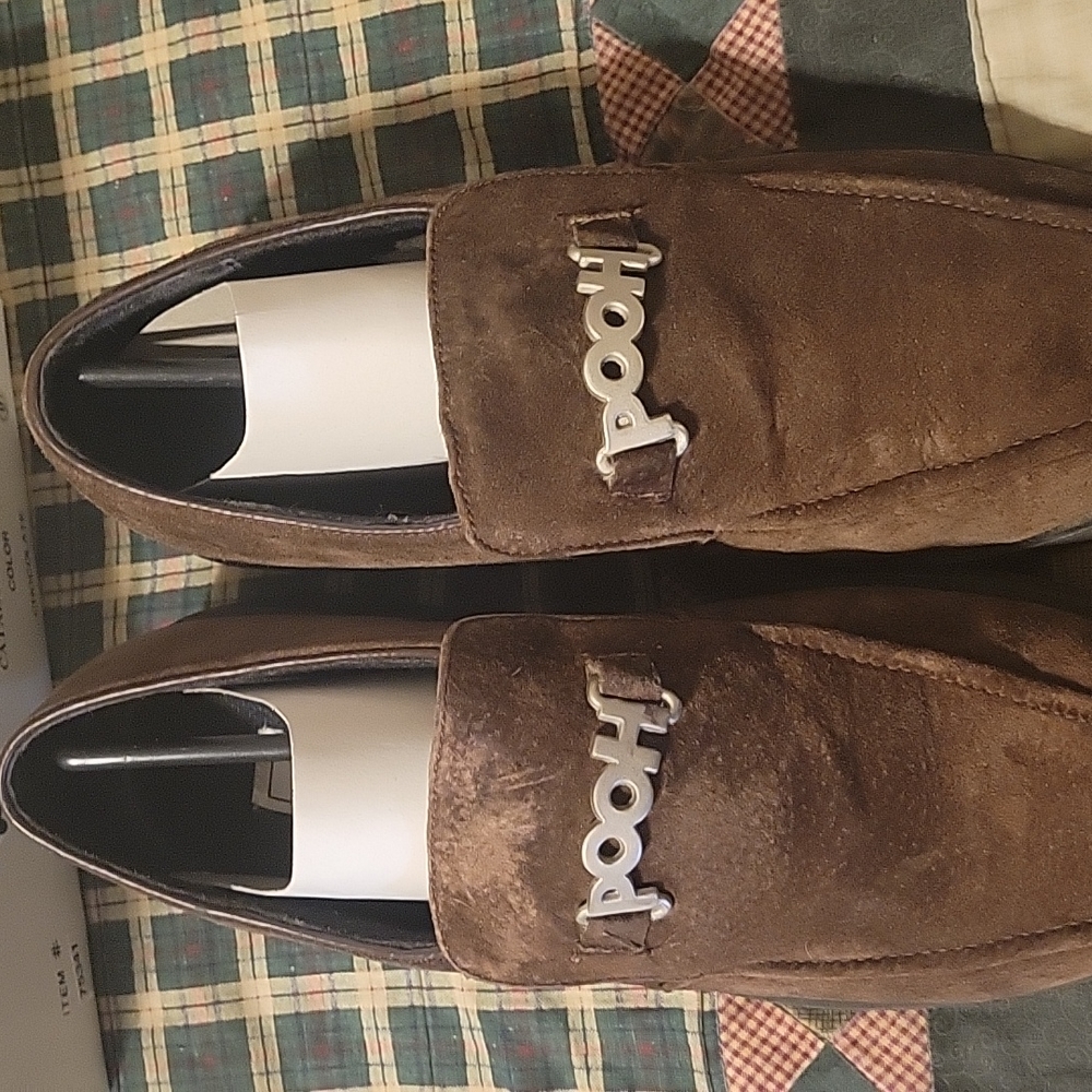 Disney Winnie the Pooh microsuede shoes- like new.
